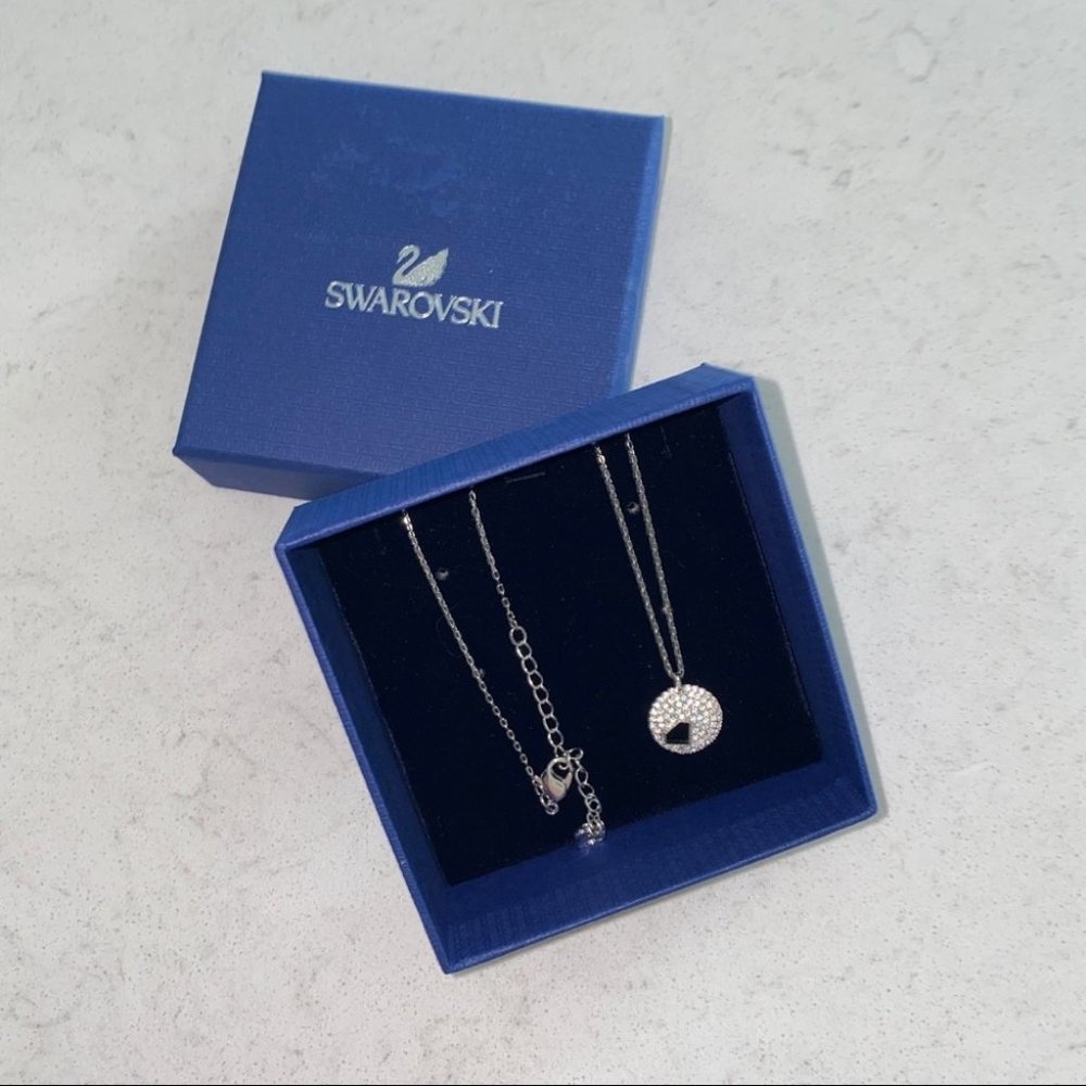 Swarovski Gorgeous Crystal Pendant Necklace‎